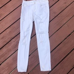 White denim jeans